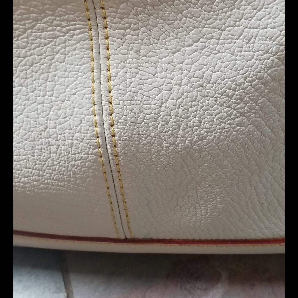 Louis Vuitton Lock It - Picture 11 of 12